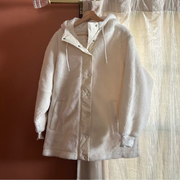 Levi’s Sherpa Button Hooded Teddy Jacket Plush Cream White NWT MSRP $148 Size M - Picture 1 of 4